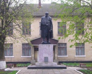 Пам'ятник Шевченку в Недригайлові 4